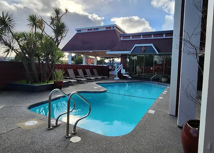 Red Lion Hotel Eureka