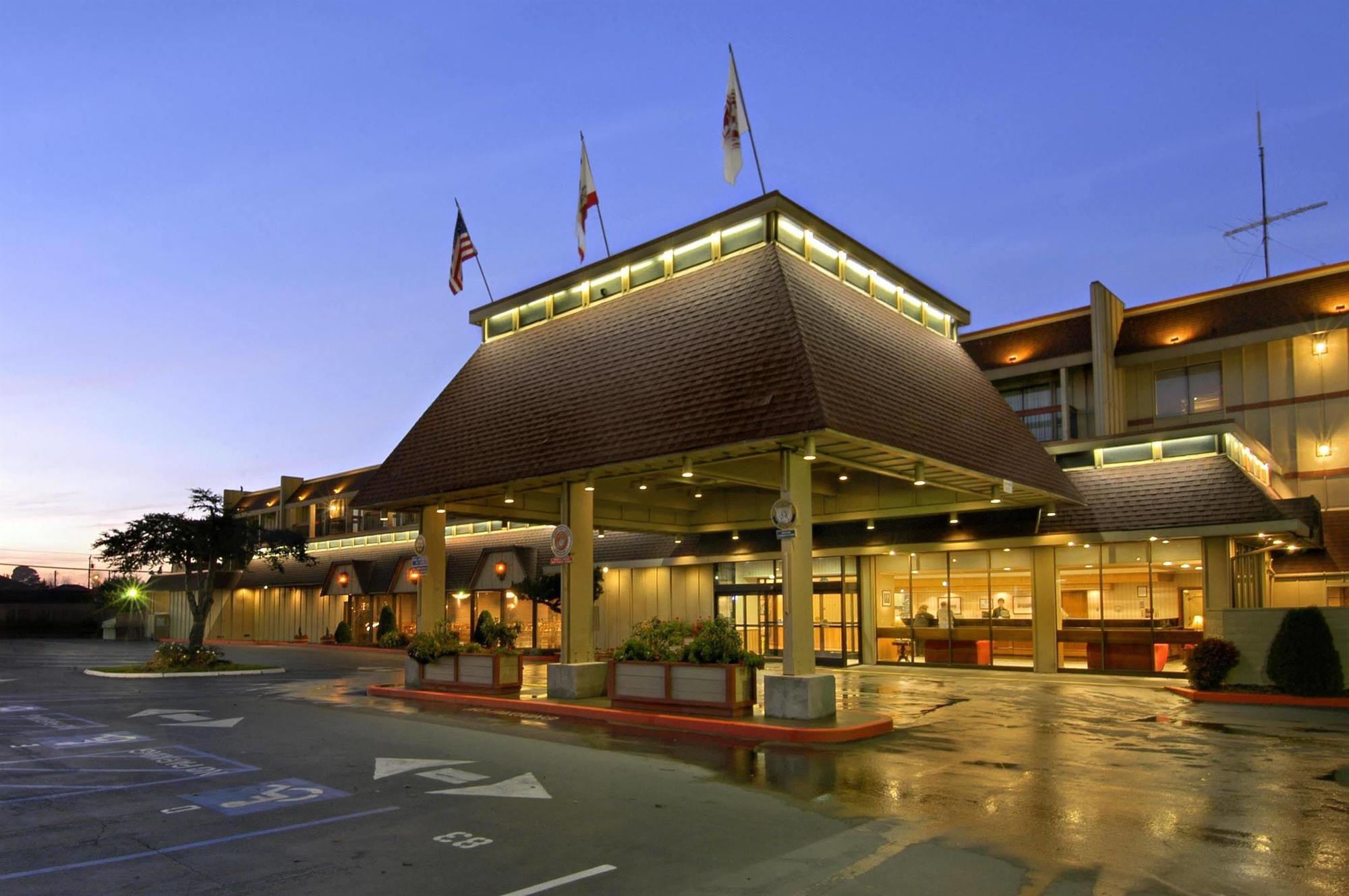 Red Lion Motel